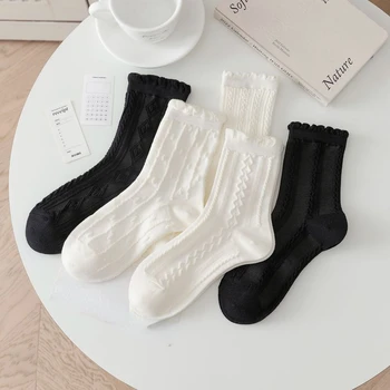 Jesenné a zimné základné čiernej a bielej trojrozmerný model bavlna iny trubice ponožky škole štýl dámske ponožky